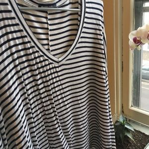 Brandy Melville long sleeve shirt